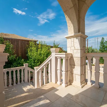 Fairytale Villa Apolpaina